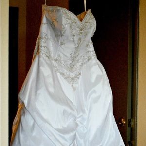Alfred Angelo Designer Wedding Gown